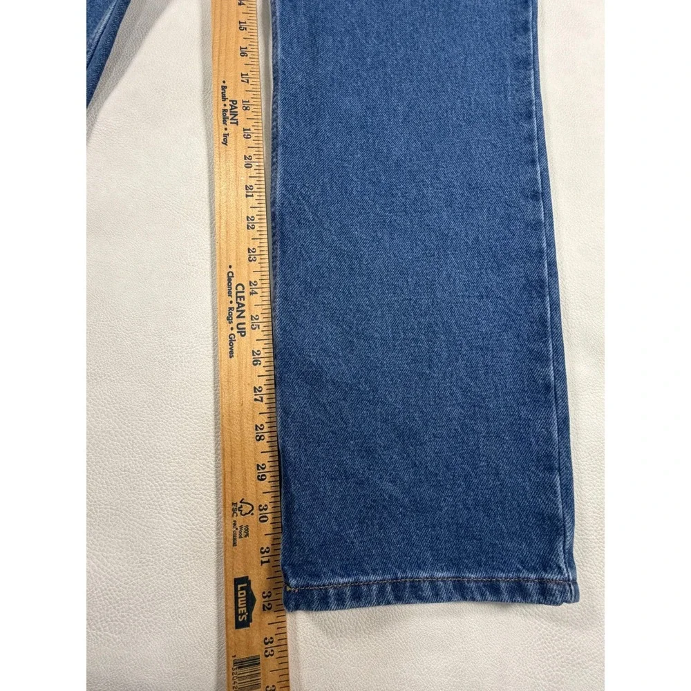 New LL Bean‎ Mens Classic Fit Jeans 35x32 Medium Wash Blue Denim Straight Leg